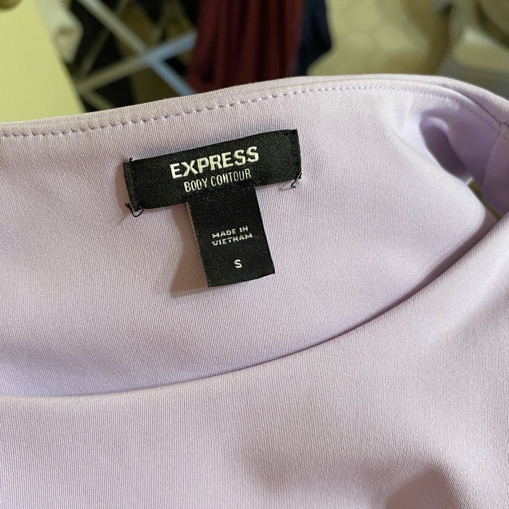 Express High Neck Cropped Tank - Picture 2 of 2